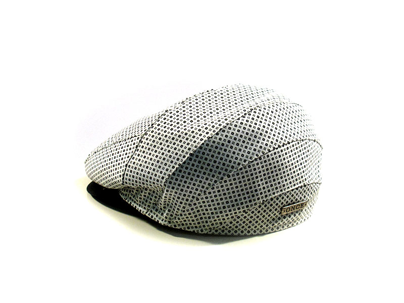 Particolare cappello