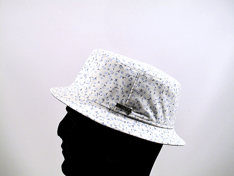 Particolare cappello
