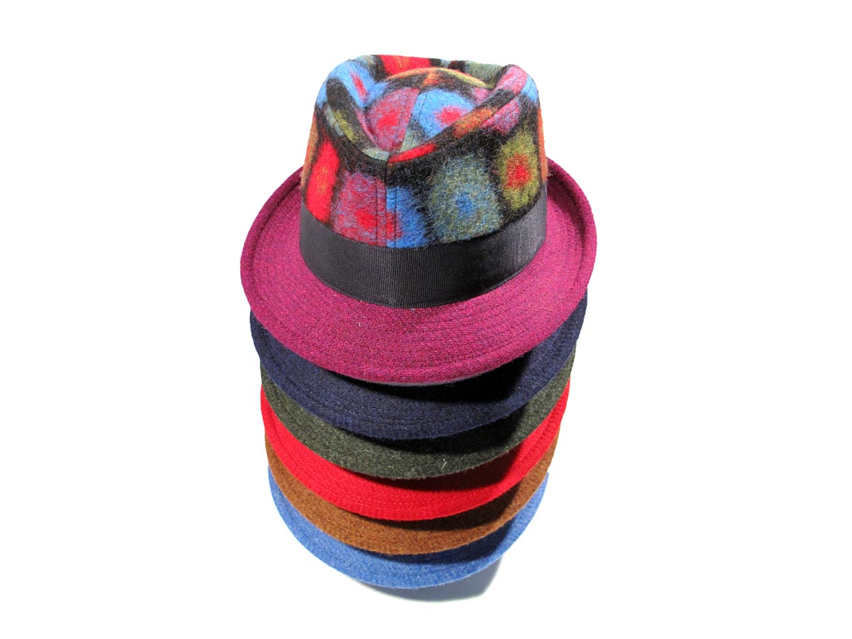 Hat particular