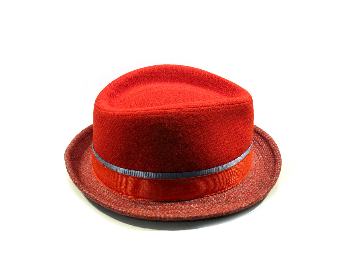 Particolare cappello