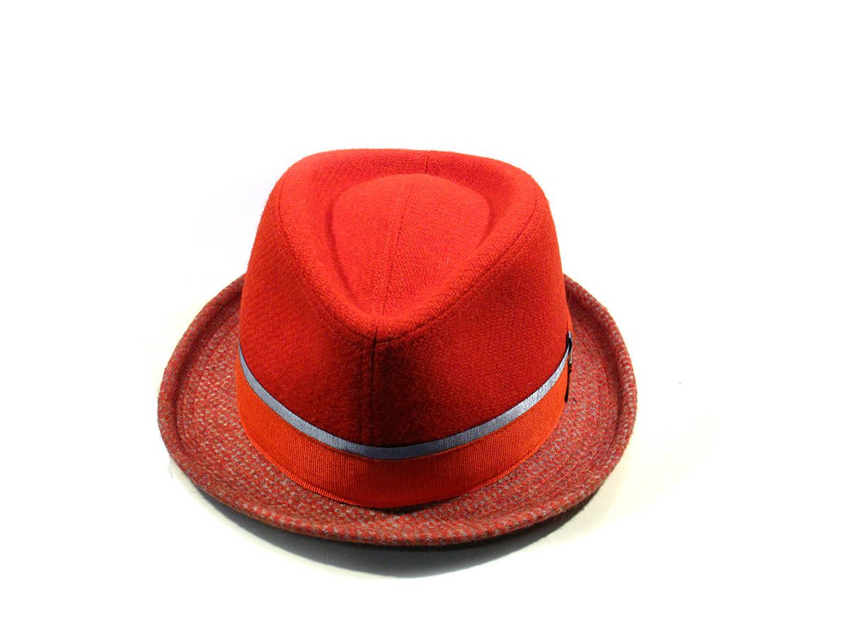 Particolare cappello