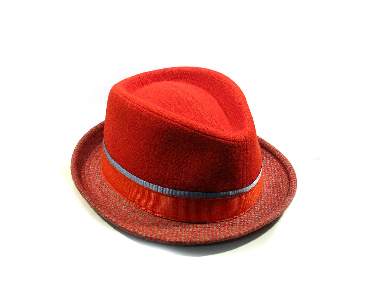 Particolare cappello