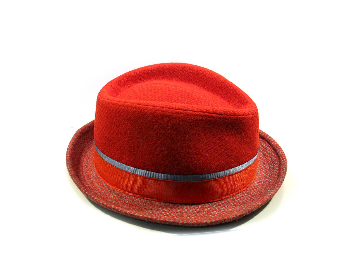 Particolare cappello