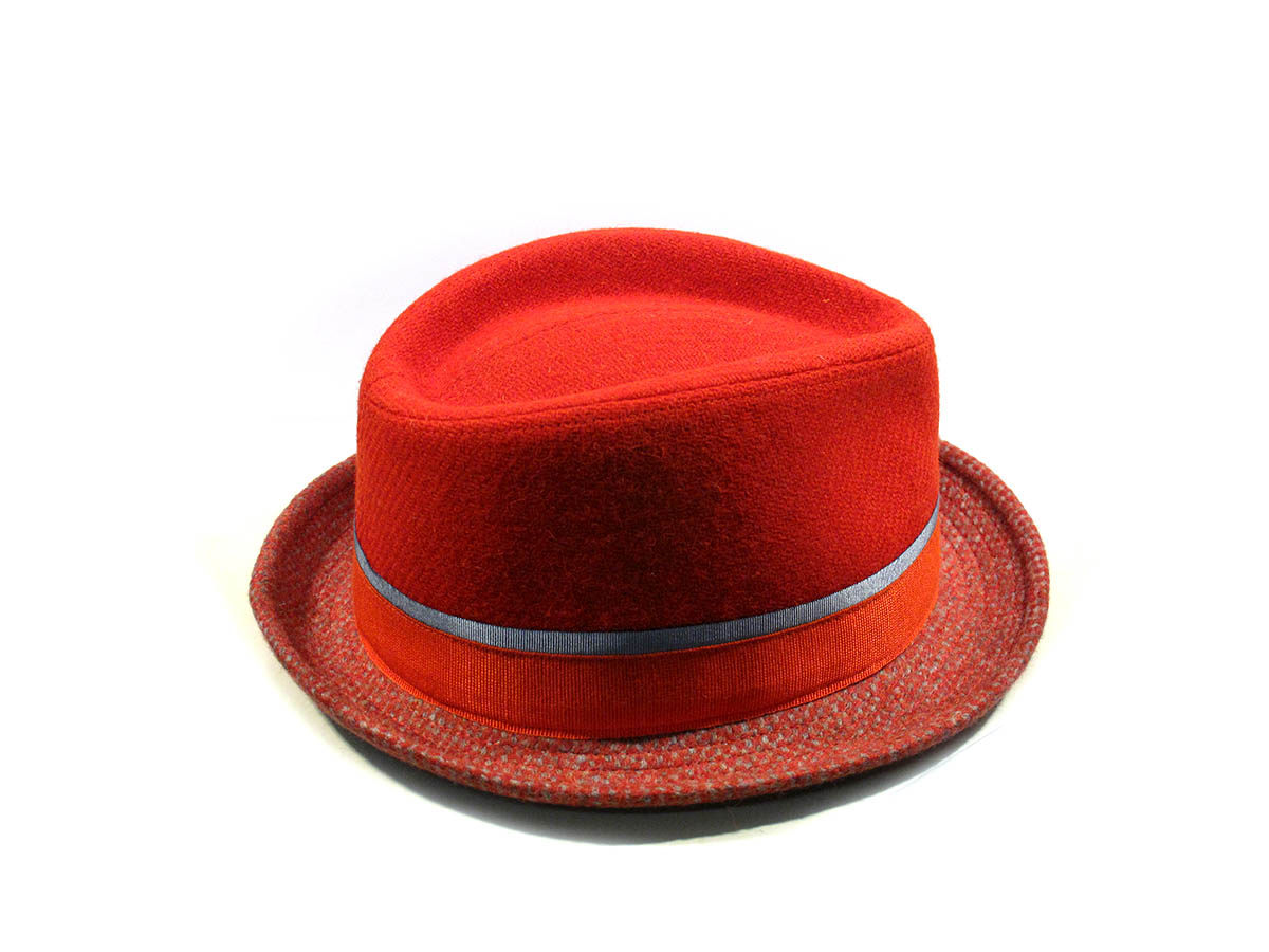 Particolare cappello