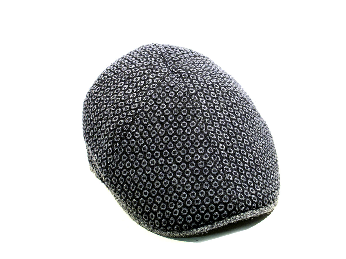 Hat particular