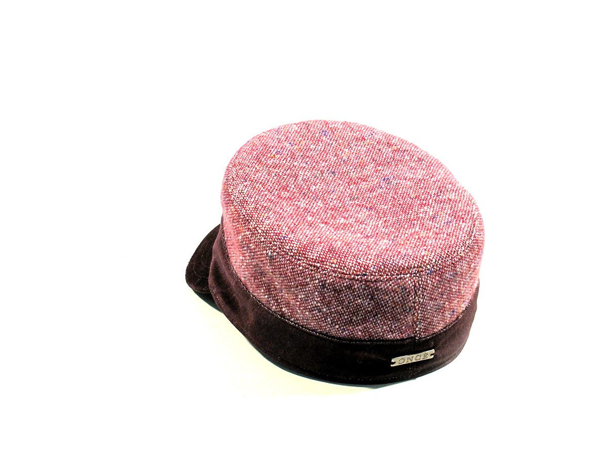 Hat particular
