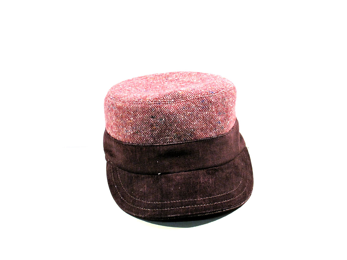 Hat particular