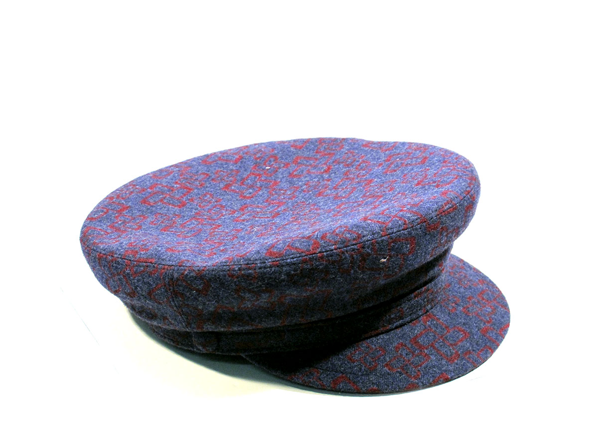 Hat particular
