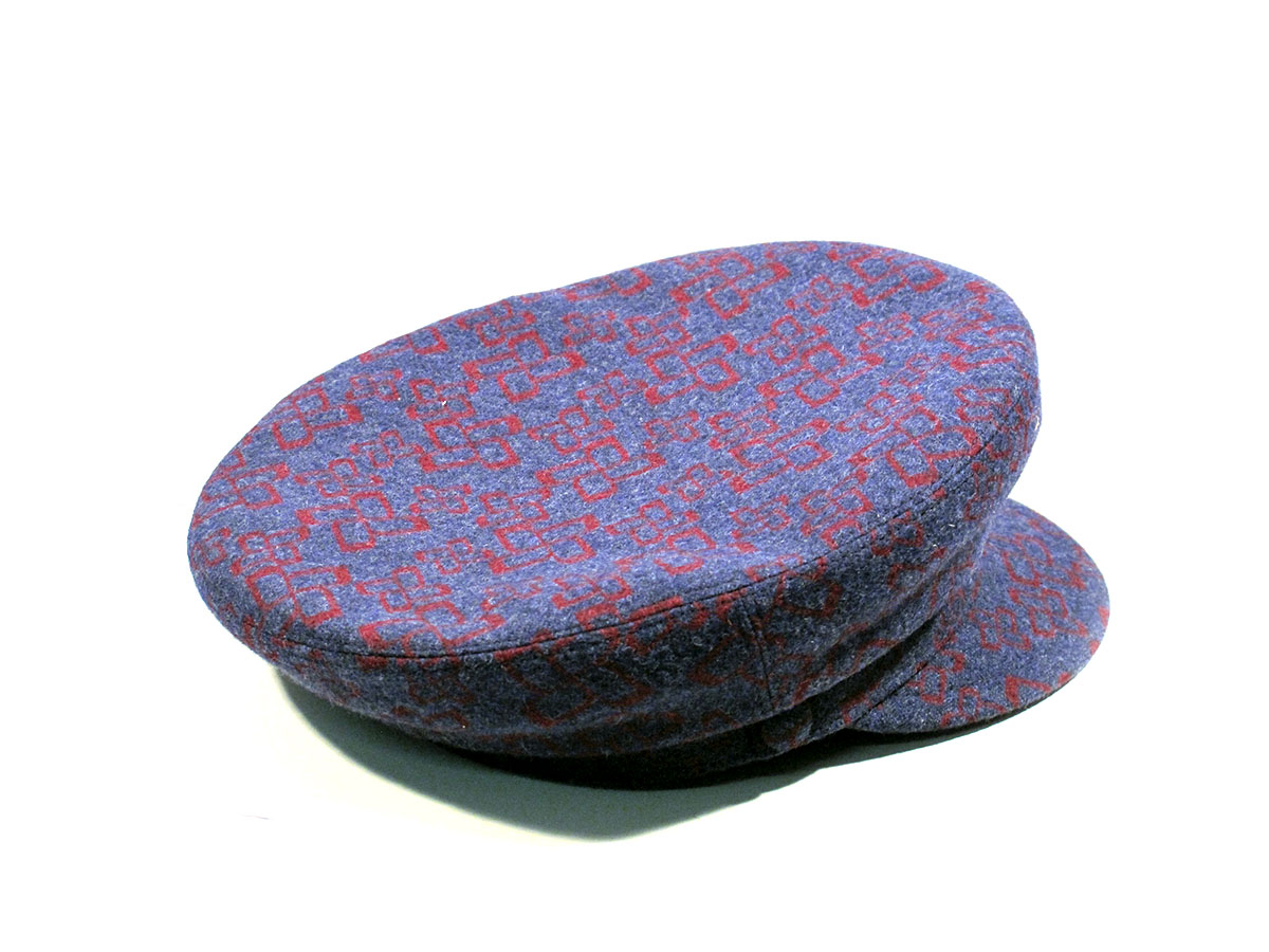 Hat particular