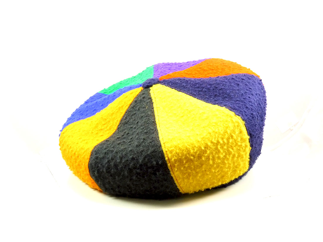Hat particular