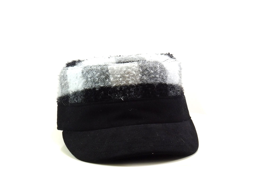 Hat particular